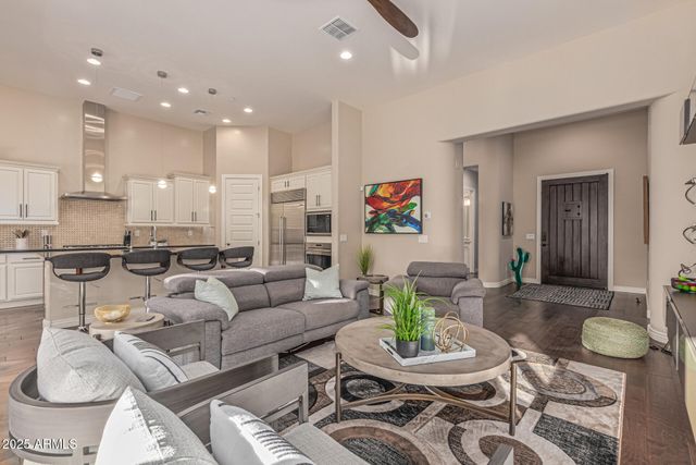 34658 N 73RD Street, Scottsdale, AZ 85266