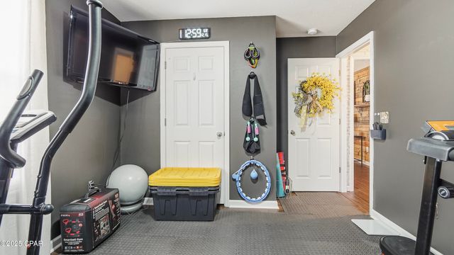 11086 NW Faircloth Road, Bristol, FL 32321