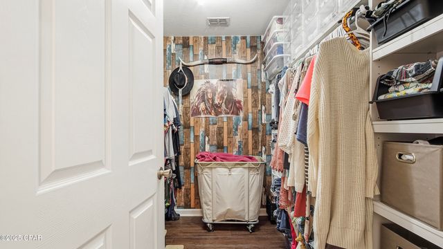 11086 NW Faircloth Road, Bristol, FL 32321