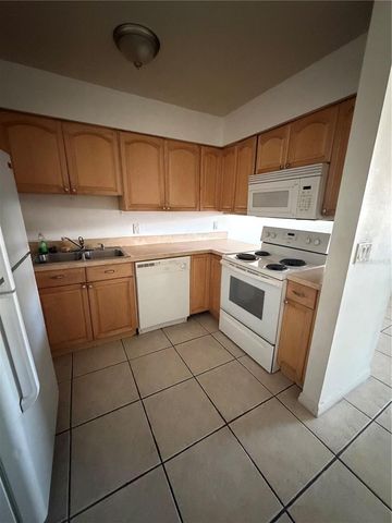 1 LAKE VILLA WAY, Kissimmee, FL 34743