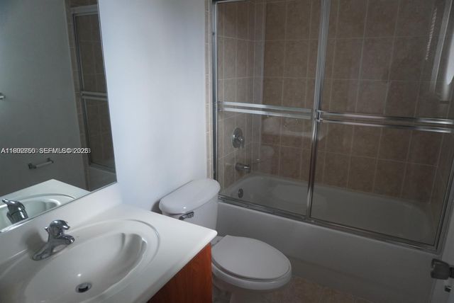 1083 SW 160 ave 1206, Pembroke Pines, FL 33027