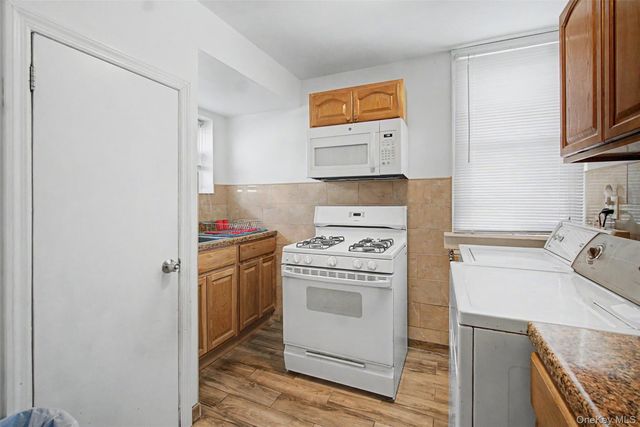 1608 Merry Avenue, Bronx, NY 10461