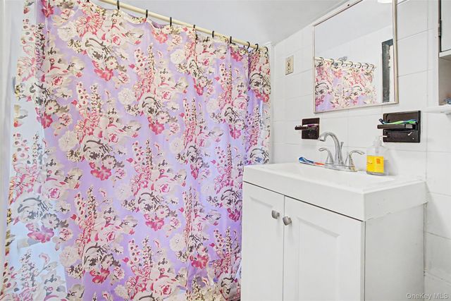 1608 Merry Avenue, Bronx, NY 10461