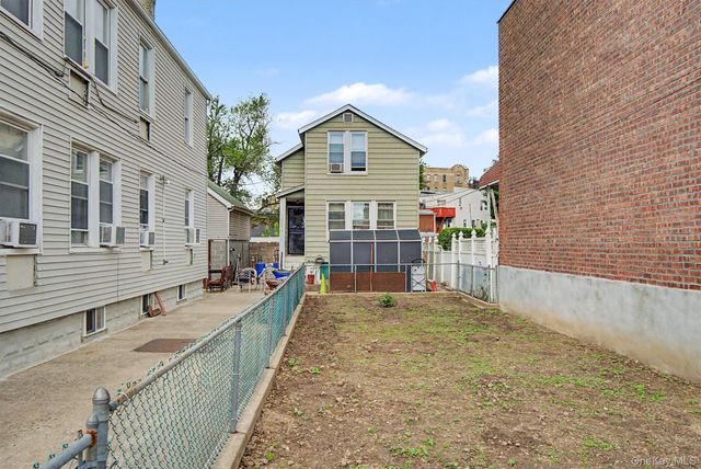 1608 Merry Avenue, Bronx, NY 10461