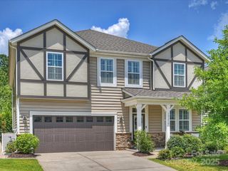19214 Hawk Haven Lane, Charlotte, NC 28278