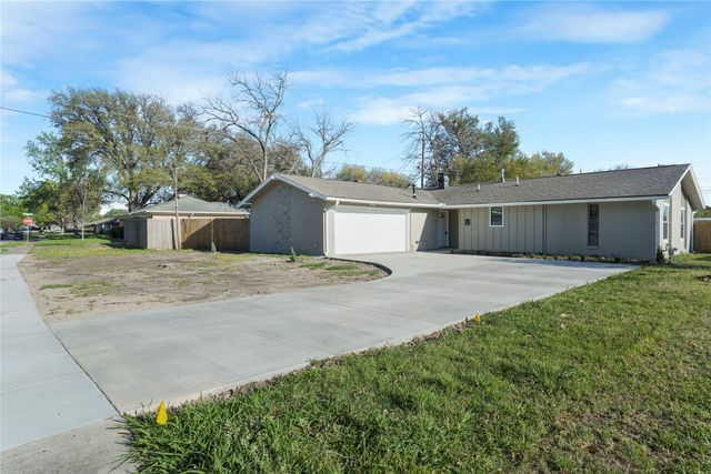 2900 Linden Lea, Irving, TX 75061