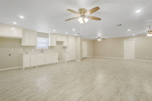 2900 Linden Lea, Irving, TX 75061