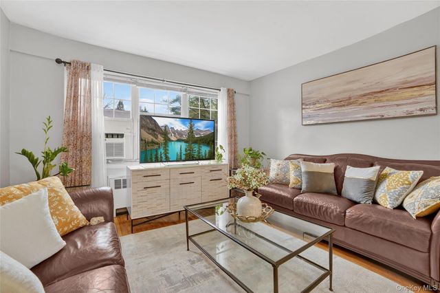 23 Fieldstone Drive 169, Hartsdale, NY 10530