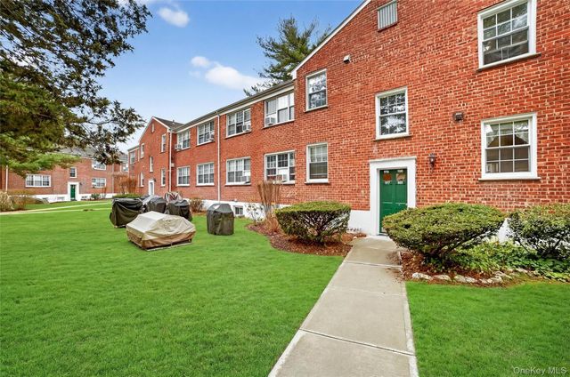 23 Fieldstone Drive 169, Hartsdale, NY 10530