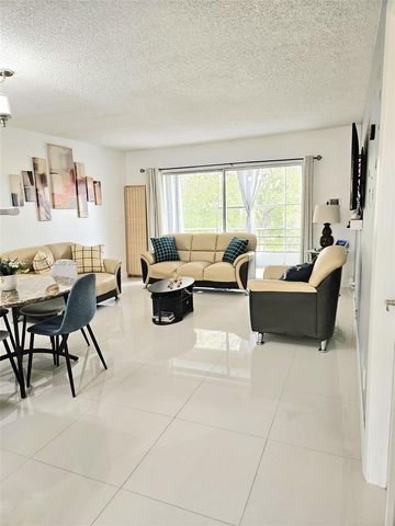 8818 W Mcnab Road 303, Tamarac, FL 33321