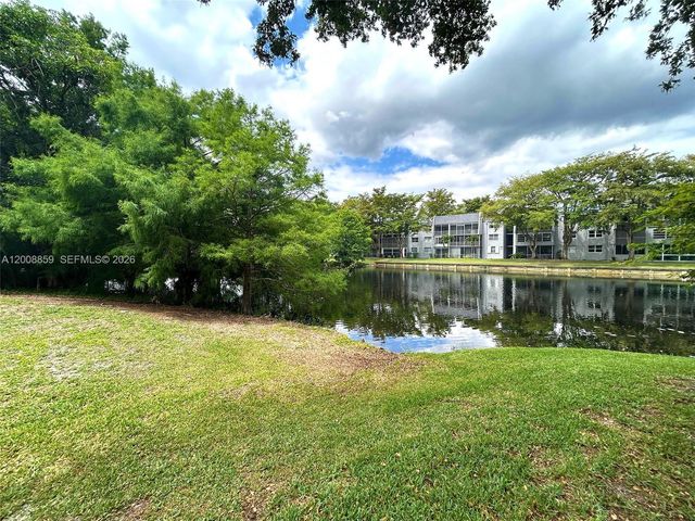 8818 W Mcnab Road 303, Tamarac, FL 33321