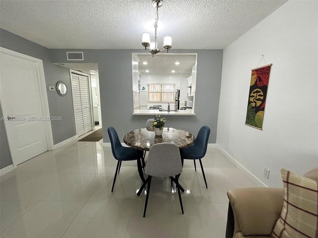 8818 W Mcnab Road 303, Tamarac, FL 33321