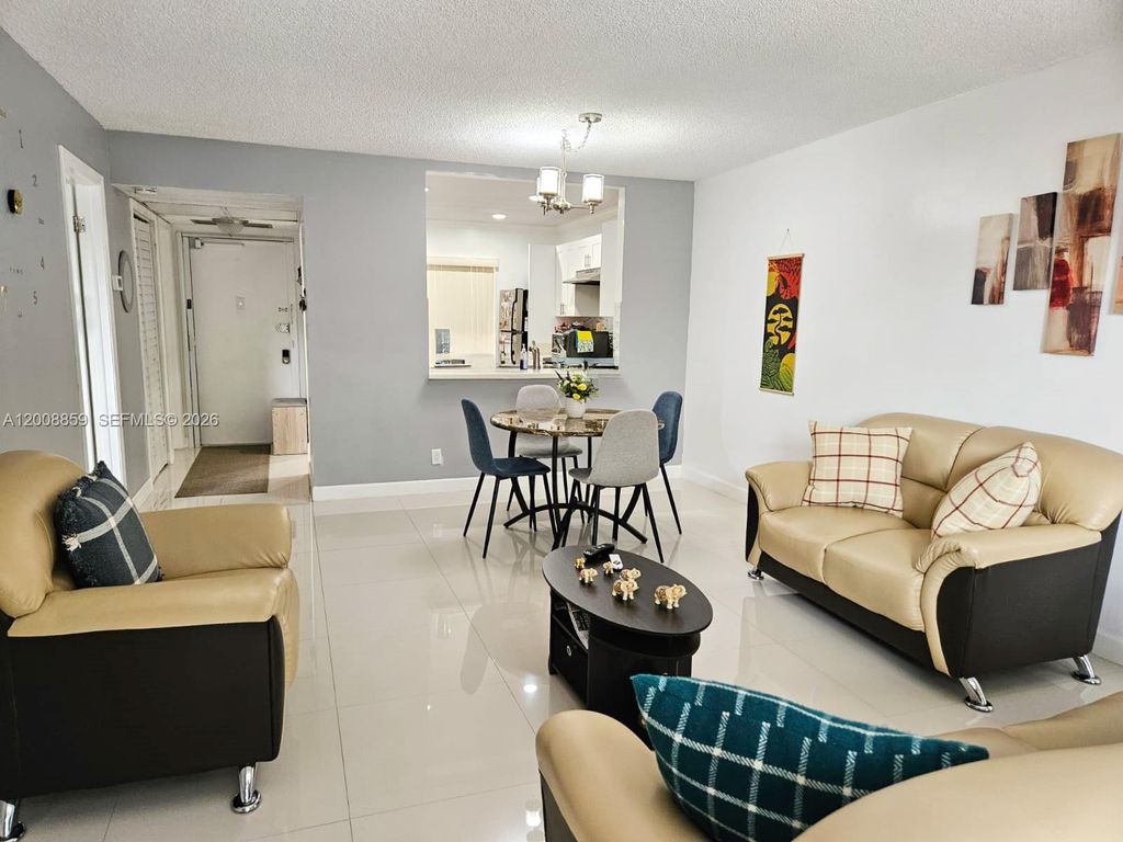 8818 W Mcnab Road 303, Tamarac, FL 33321