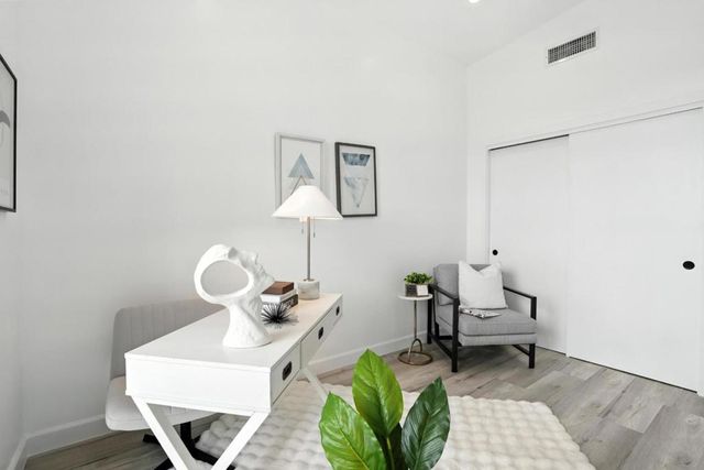889 McLellan Drive 306, South San Francisco, CA 94080