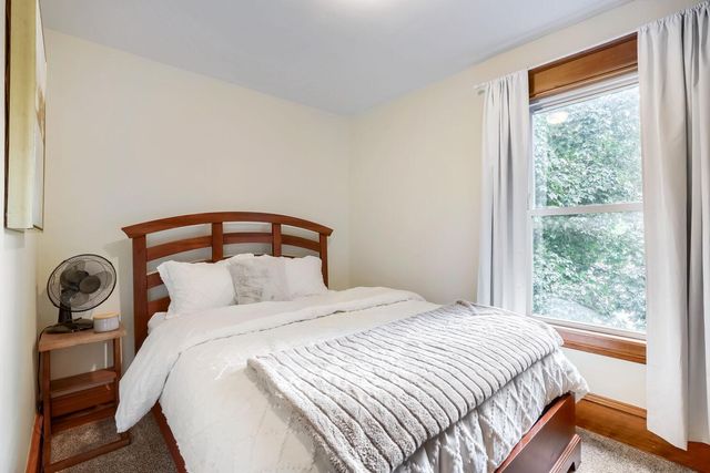 1654 Concordia Avenue, Saint Paul, MN 55104