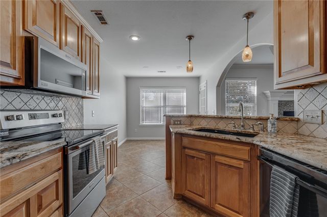 132 Fox Run Cr, Centerton, AR 72719