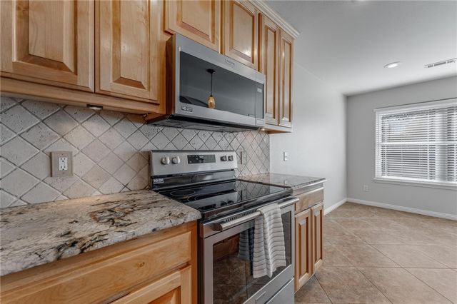 132 Fox Run Cr, Centerton, AR 72719