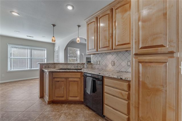 132 Fox Run Cr, Centerton, AR 72719