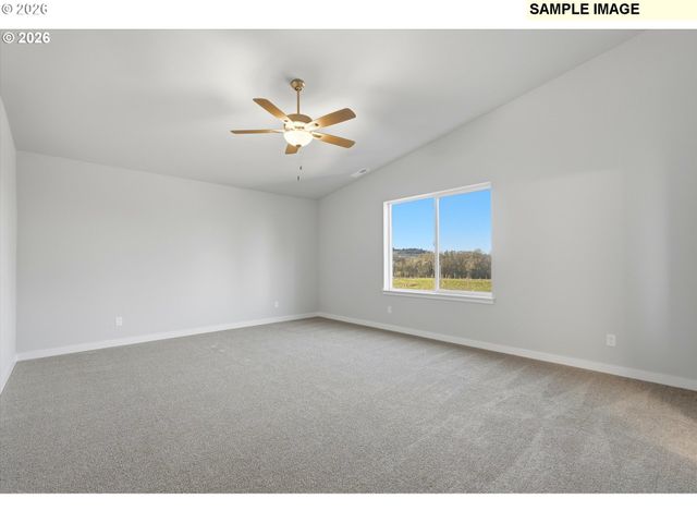 528 E Wilson St, Carlton, OR 97111