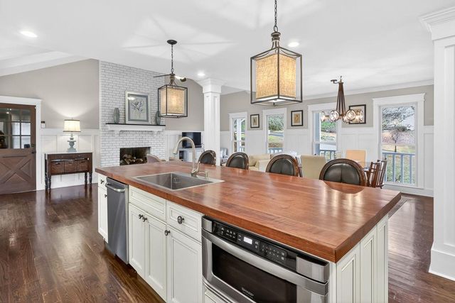 3462 Greystone Court, Marietta, GA 30068