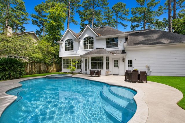 19 Heather Wisp, The Woodlands, TX 77381