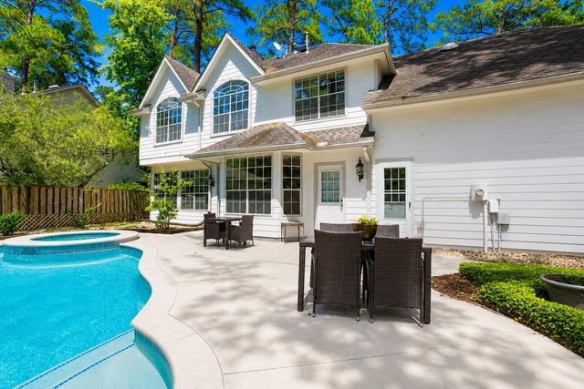 19 Heather Wisp, The Woodlands, TX 77381