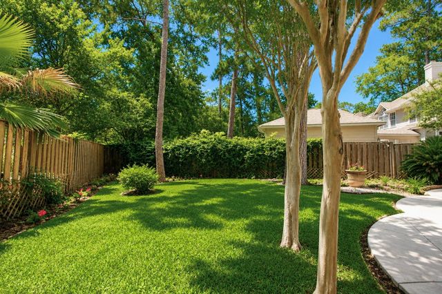 19 Heather Wisp, The Woodlands, TX 77381