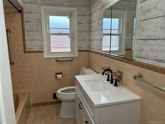 61 Natick Street, Staten Island, NY 10306