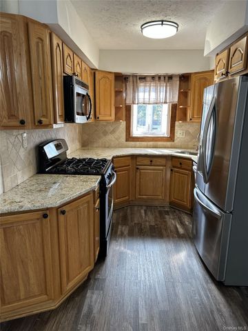 61 Natick Street, Staten Island, NY 10306