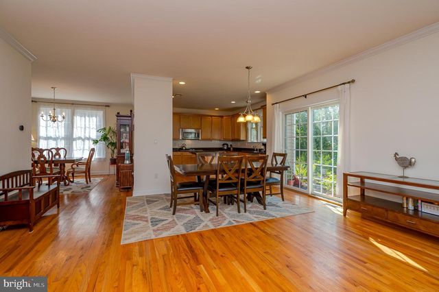 8 COMSTOCK LN, Skillman, NJ 08558