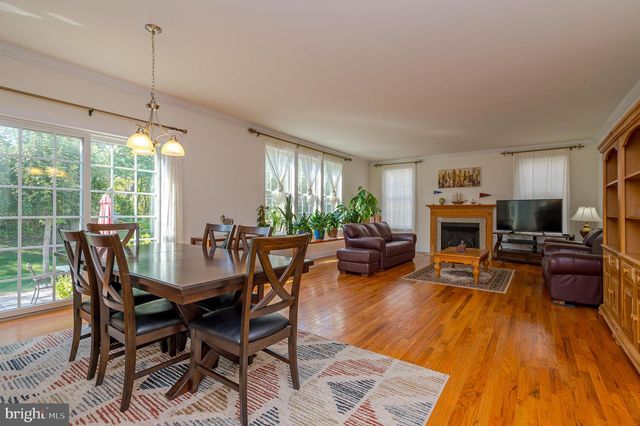 8 COMSTOCK LN, Skillman, NJ 08558