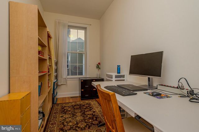 8 COMSTOCK LN, Skillman, NJ 08558