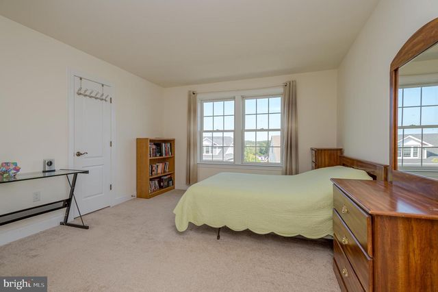 8 COMSTOCK LN, Skillman, NJ 08558