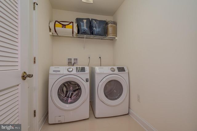 8 COMSTOCK LN, Skillman, NJ 08558