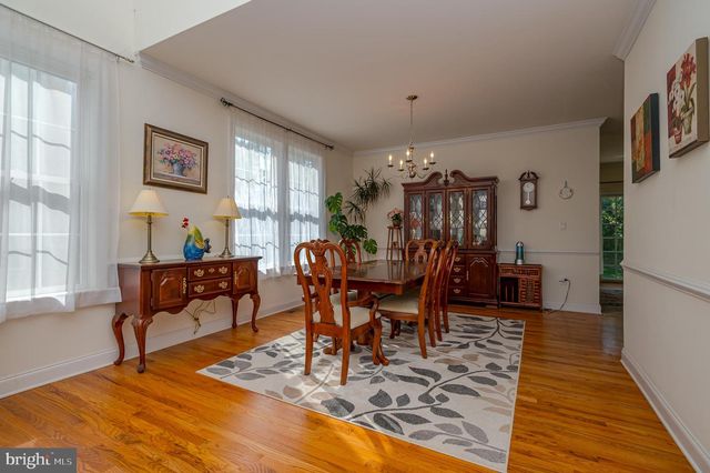 8 COMSTOCK LN, Skillman, NJ 08558