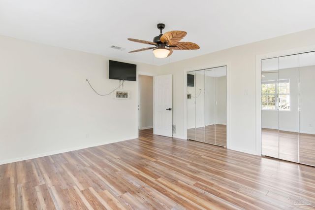 2750 Mercado Dr, Pensacola, FL 32507