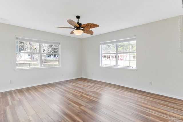 2750 Mercado Dr, Pensacola, FL 32507