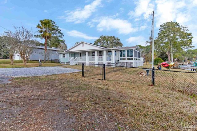 2750 Mercado Dr, Pensacola, FL 32507