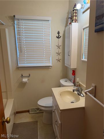6056 Ivan Road, Ashtabula, OH 44004