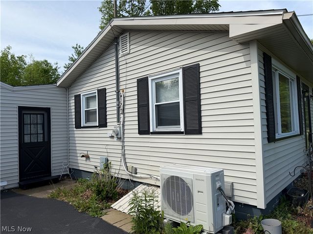 6056 Ivan Road, Ashtabula, OH 44004