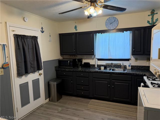 6056 Ivan Road, Ashtabula, OH 44004