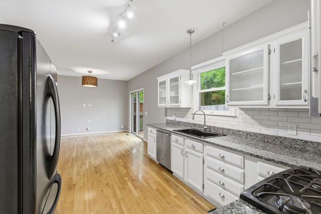 913 Magnolia Ct, W, Nashville, TN 37221