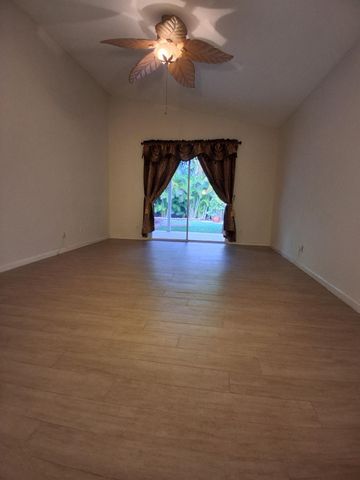 231 Preserve Ct, Royal Palm Beach, FL 33411