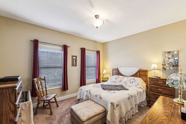 238 Laurel Rd, Crossville, TN 38555