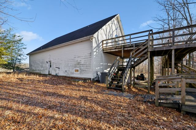 238 Laurel Rd, Crossville, TN 38555