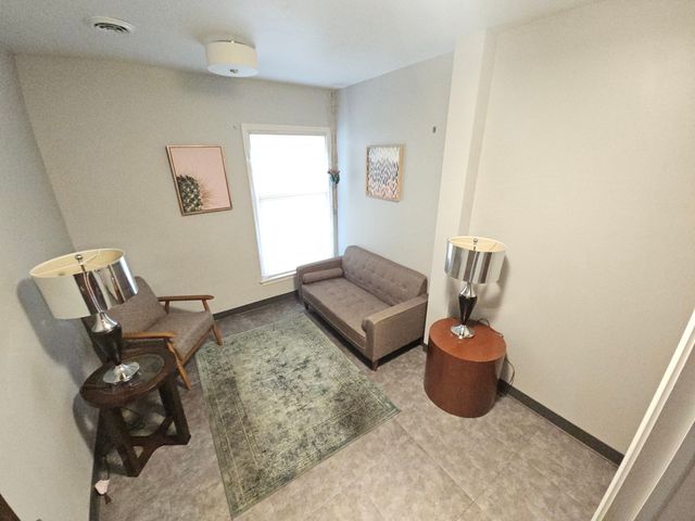 455 E MAIN Street, East Dundee, IL 60118