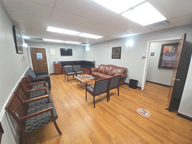 455 E MAIN Street, East Dundee, IL 60118