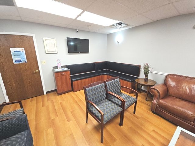 455 E MAIN Street, East Dundee, IL 60118