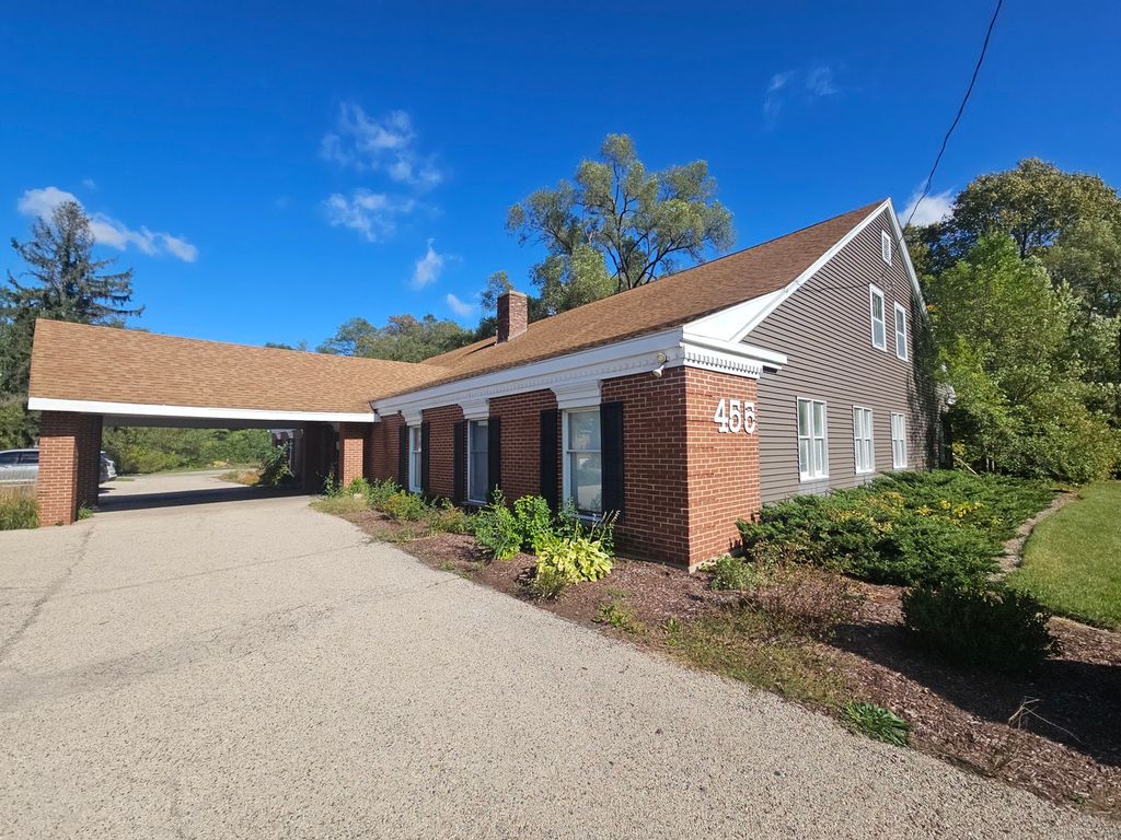 455 E MAIN Street, East Dundee, IL 60118