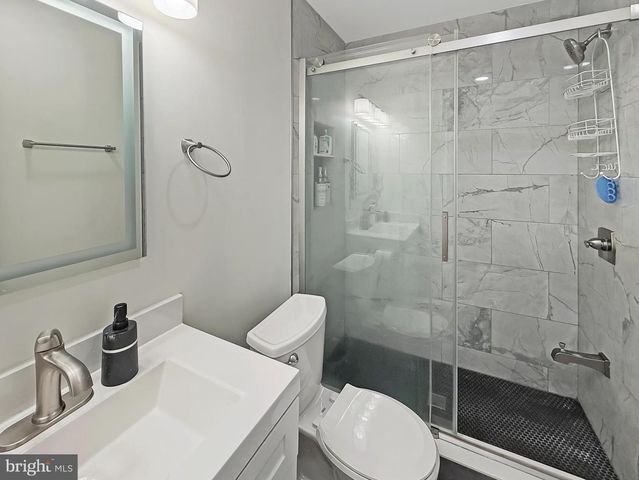 2535 JAMES MONROE CIR, Herndon, VA 20171